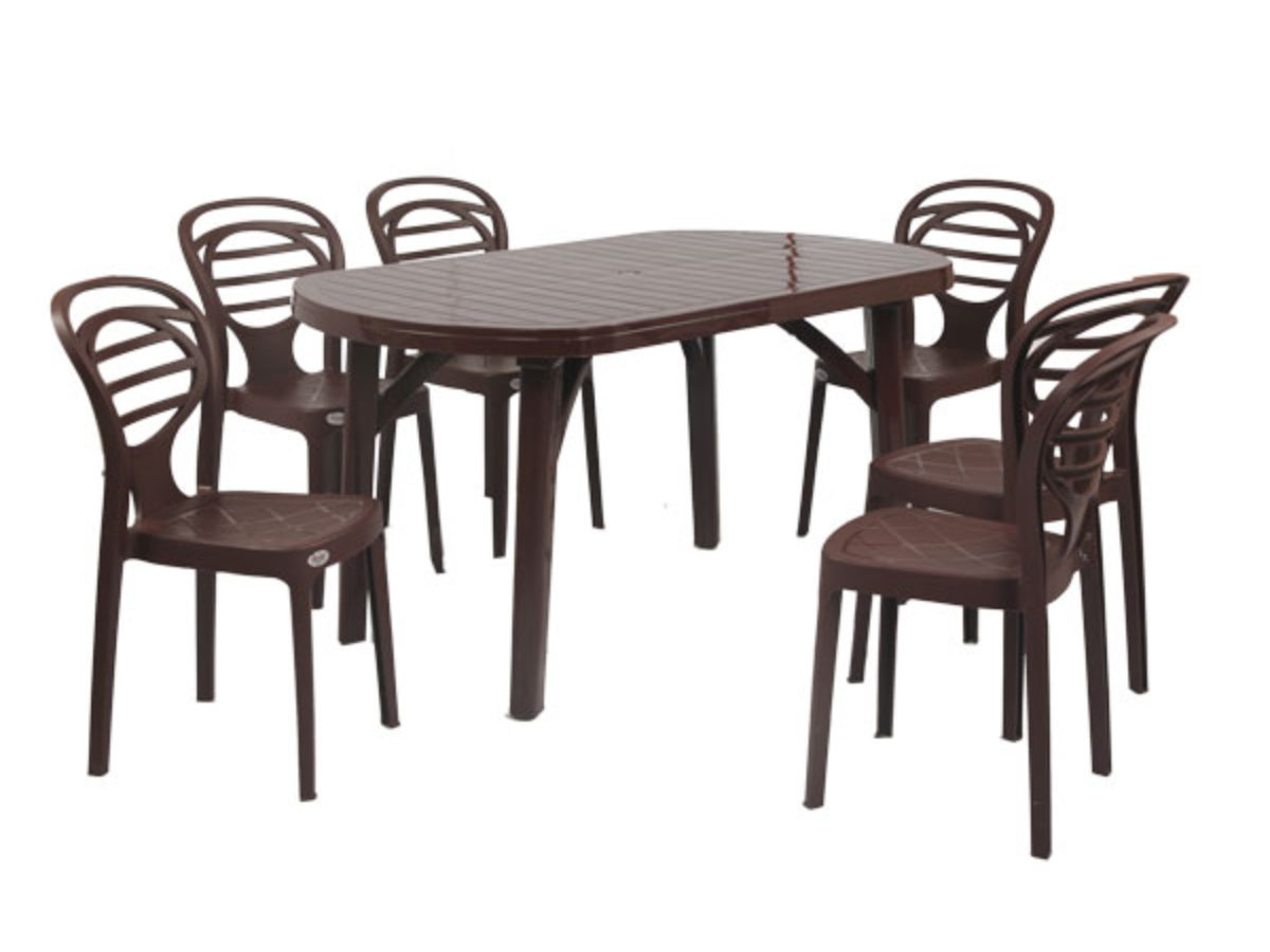 round outdoor dining table wood